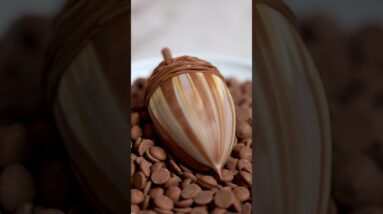 Spice up your Easter basket with these playful chocolate acorns 🐿️