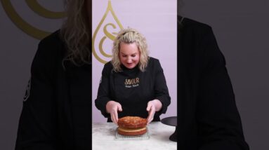 Add This Underrated German 'Bee Sting' Cake to your Repertoire! #shorts #cake