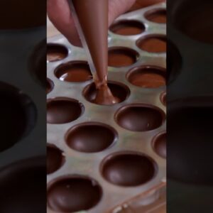 A Sneak Peek at Savour Online Classes #Dessert #Recipes