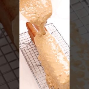 This Caramel Apple Cake Is Almost Too Pretty to Eat | Full #Recipe!