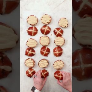 My Loaded Almond Hot Cross Buns #Easter